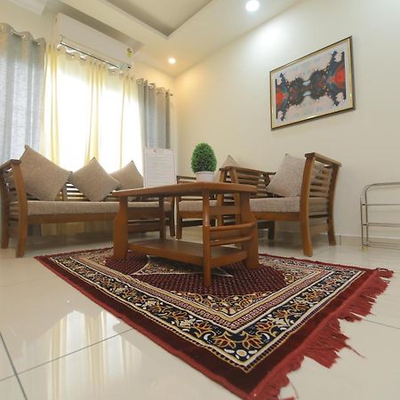 טירובאלה Castle Brook Residential Homestay מראה חיצוני תמונה